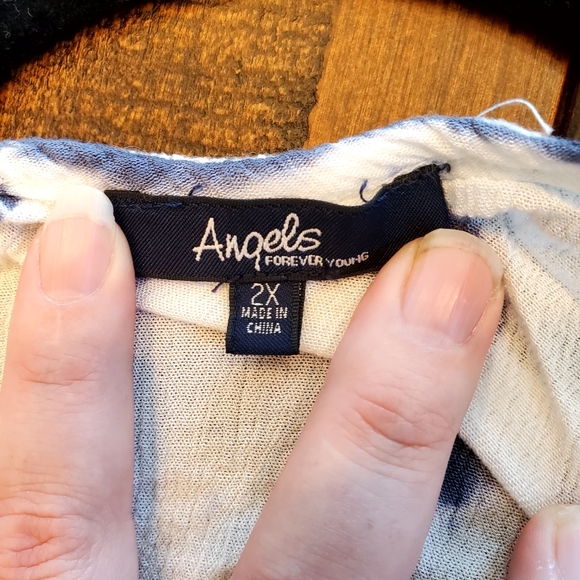 Waist Crop tie-dyed shirt size 2x - Picture 4 of 6